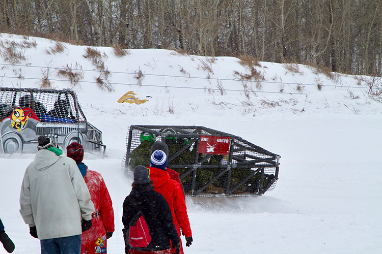 Course de luge RMC contre Concordia à la course de toboggan en béton du Grand Nord 2019.